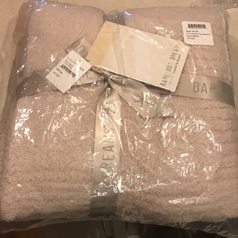 Barefoot Dreams blanket